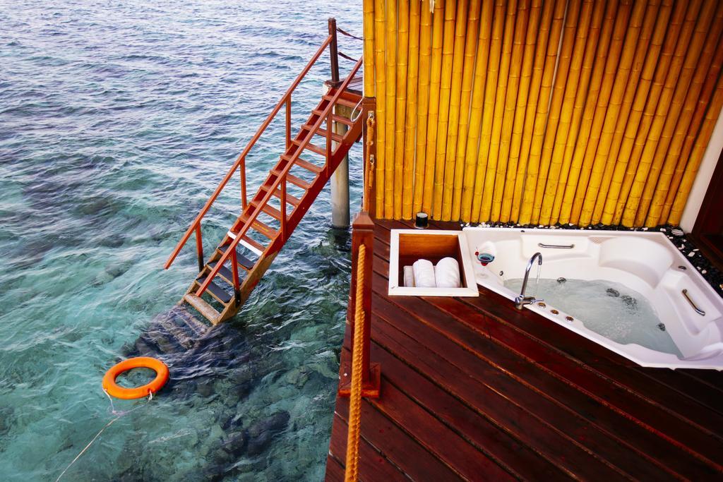 Adaaran Prestige Water Villas Meedhoo  Exterior photo