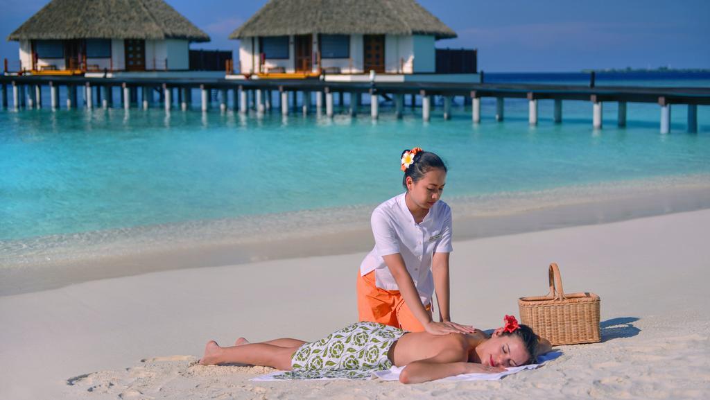 Adaaran Prestige Water Villas Meedhoo  Exterior photo